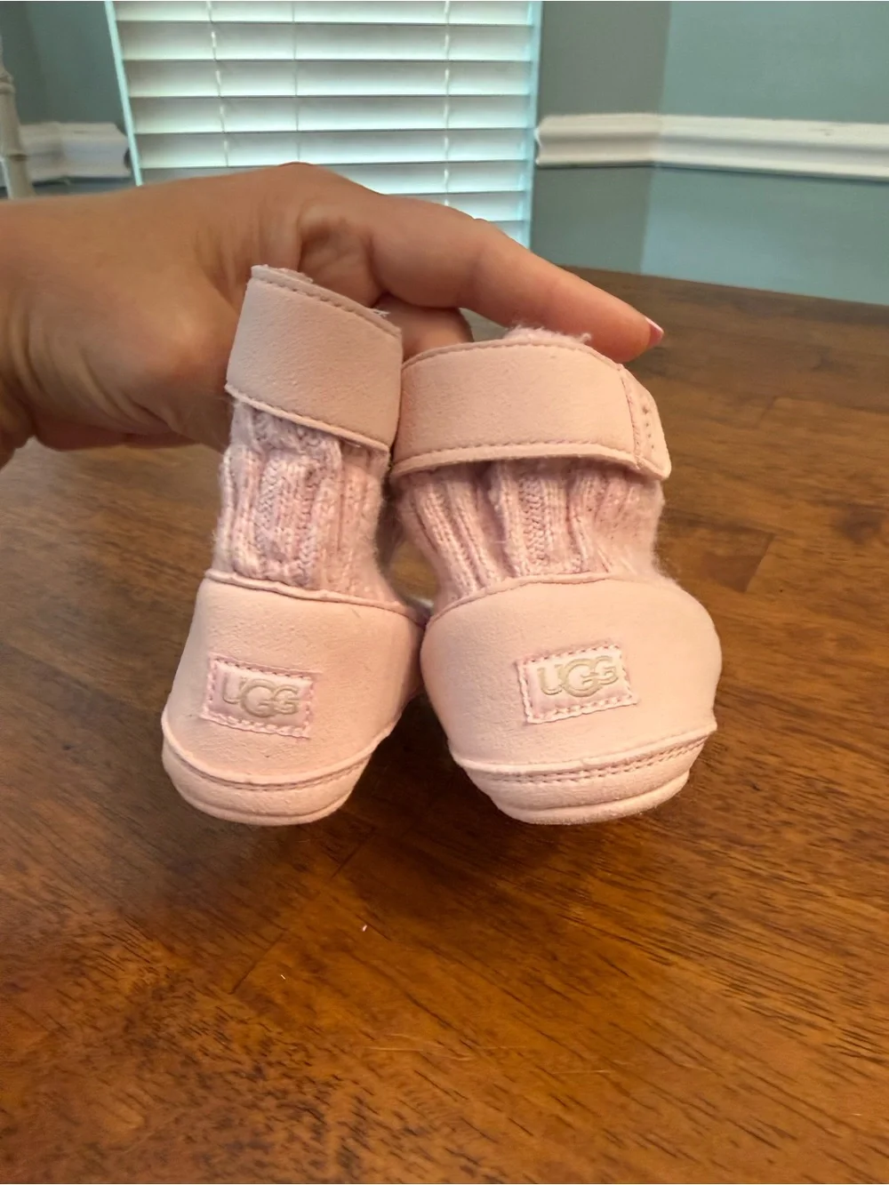 UGG Baby Skylar Seashell Pink Ribbed Knit Sweater Slipper Booties Infant 4/5